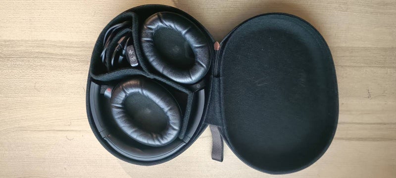 Sony WH-1000XM4 Noise-Cancelling Headphones 30h USB-C Case Mint Carousel 2