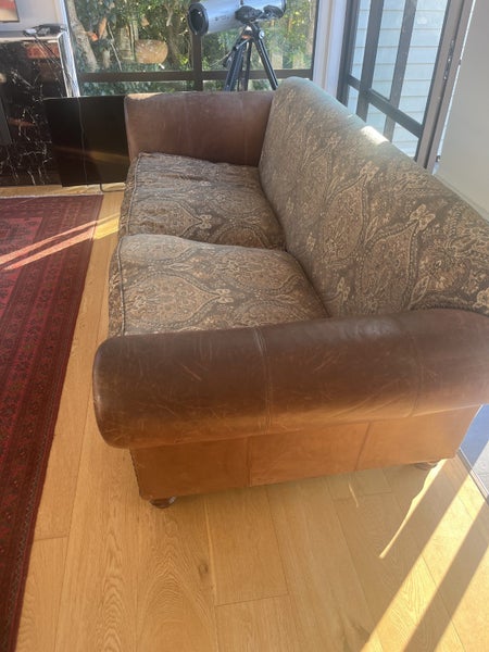 Chesterfield sofa 3 seater63616992446210114