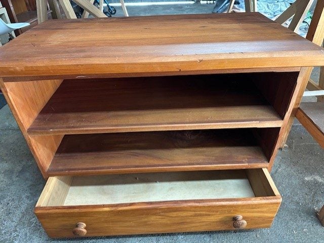 Rimu TV Cabinet Carousel 2