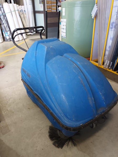Stolzenberg Mechanical Vacuum Sweeper **$1 RESERVE** Carousel 1