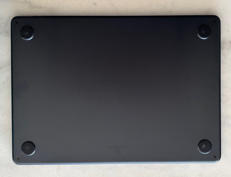 MacBook Air 13" M2 (8GB RAM, 256GB SSD) Midnight - Like New63616995071746113