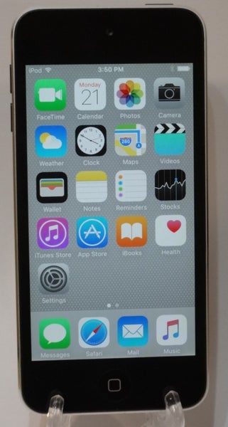 APPLE iPOD TOUCH 5TH GEN (16GB) - SILVER - WIFI ONLY Carousel 1