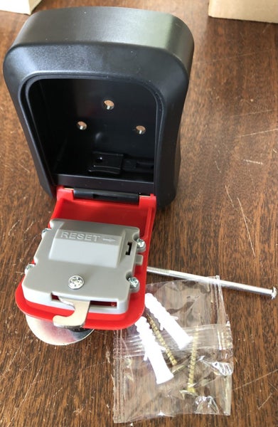 Key box Carousel 1