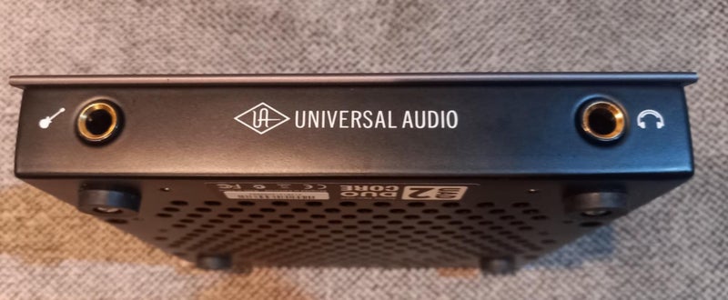 UNIVERSAL AUDIO Apollo Twin Interface Desktop63616996532867111