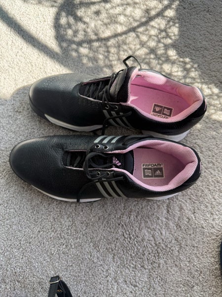 Women’s Golf Shoes Carousel 2