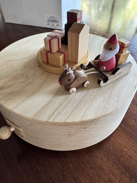Christmas musical merry go round Carousel 1