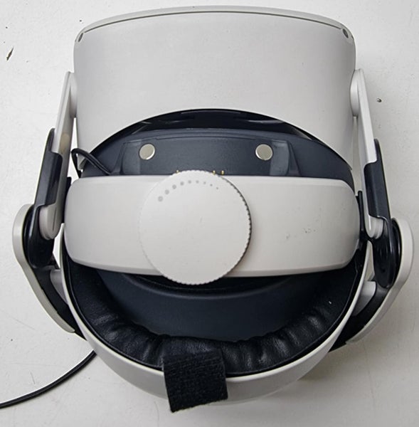 META | Quest 2 VR Headset Inc VR Power Bank, Case and Acc Carousel 2
