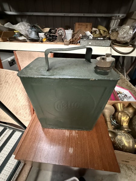 Metal Castrol Fuel Tin Carousel 8