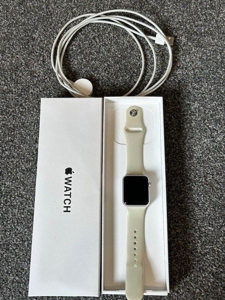 Apple Watch 40mm SE Gen 2 Carousel 1