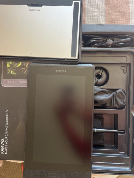 Huion Kamvas pro 12 and accessories Carousel 1