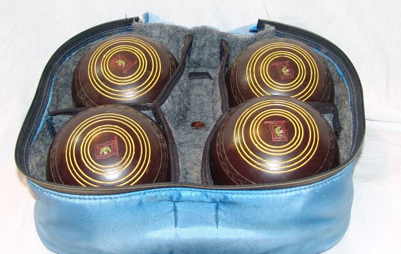 Case and 4x Bowls (SEB75) Carousel 1