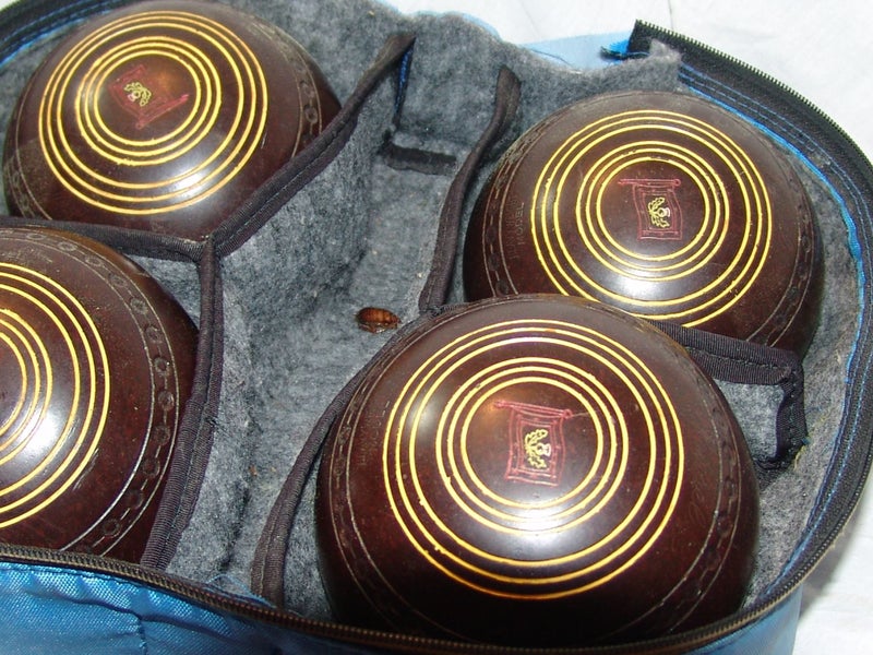 Case and 4x Bowls (SEB75) Carousel 2