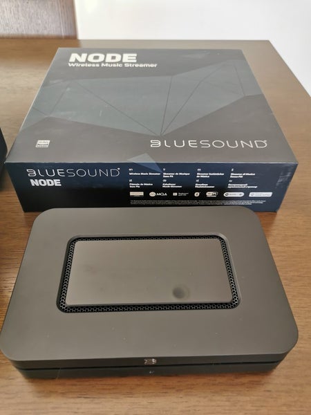 Bluesound NODE Streamer And Speakers63617000054273111
