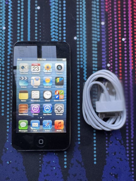 Apple iPod Touch 4th Gen 8GB with Charging Cable Carousel 1