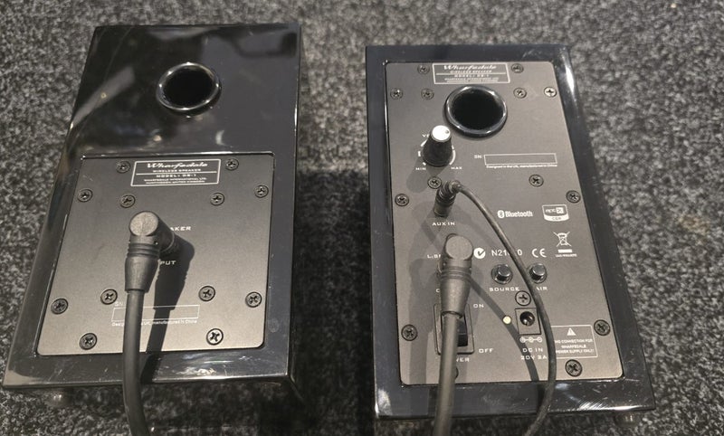 Wharfedale DS-1 Bookshelf Speakers63617137359873113