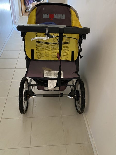 Child’s buggy. Fixed front wheel Carousel 1