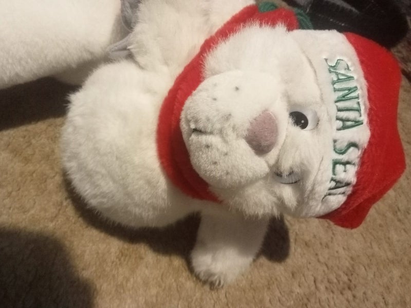 FARMERS SANTA BEAR SERIES (SANTA SEAL & EARLY SANTA BEAR) Carousel 2