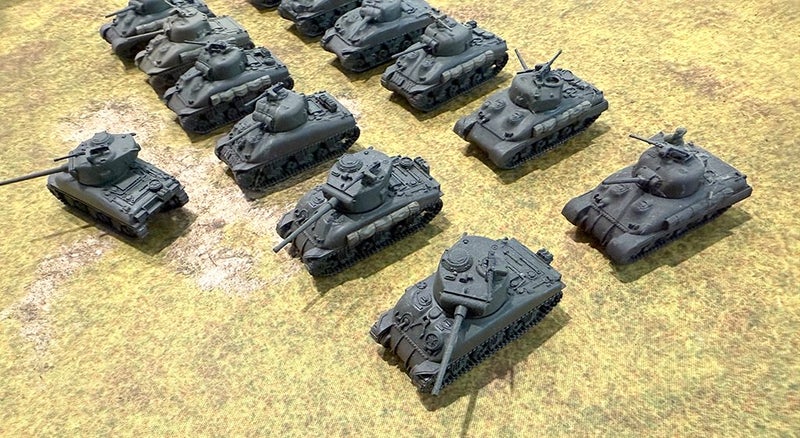 Flames of War - 13 Shermans and US Airborne Platoon Carousel 2