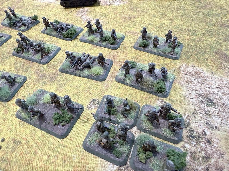 Flames of War - 13 Shermans and US Airborne Platoon Carousel 6