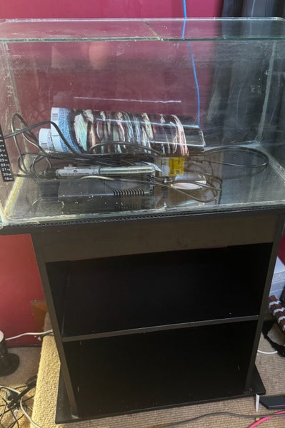 Fish Tank & Stand 65l Carousel 1