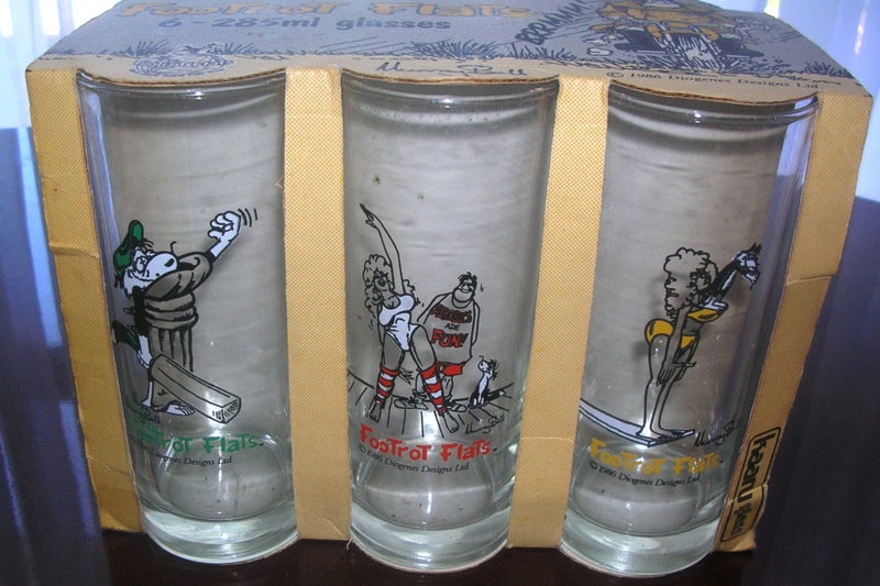FOOTROT FLATS SET OF 6 GLASSES IN ORIGINAL PACKAGING Carousel 2