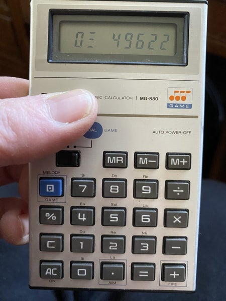 Casio game calculator MG-880 Carousel 1