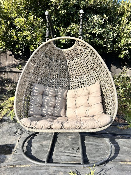 ++ Stylish Double Hang Chair - $1 RESERVE ++ Carousel 2