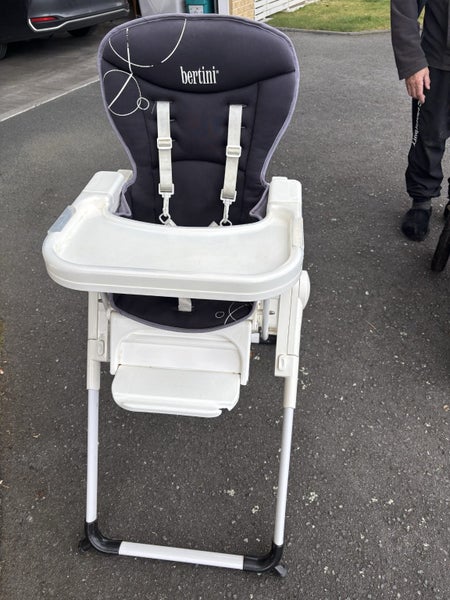 High chair Carousel 2
