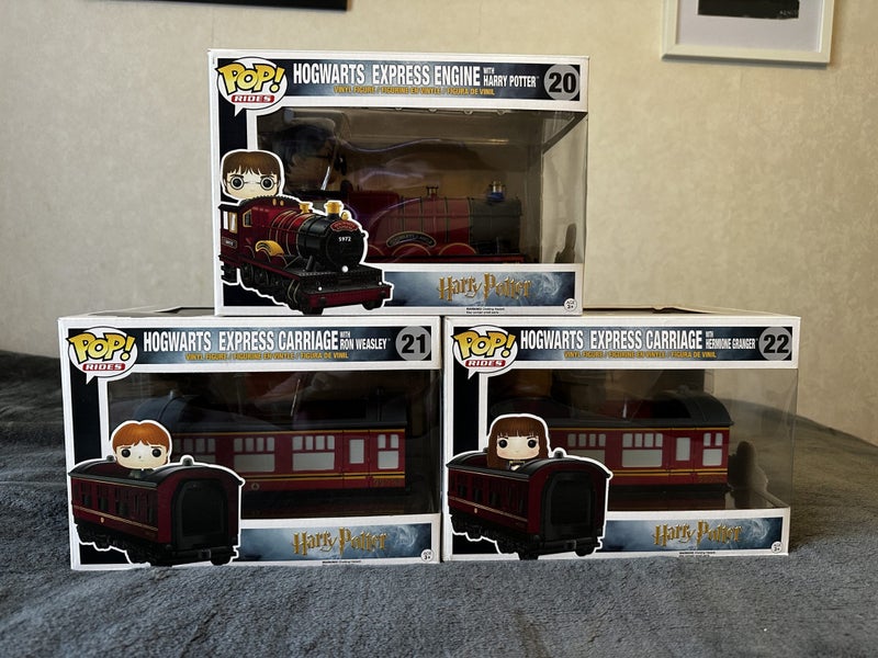 Funko Pop Vinyl Harry Potter Hogwarts Express Carriage and Engine Carousel 1