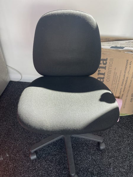 Office chairs - Black Carousel 1