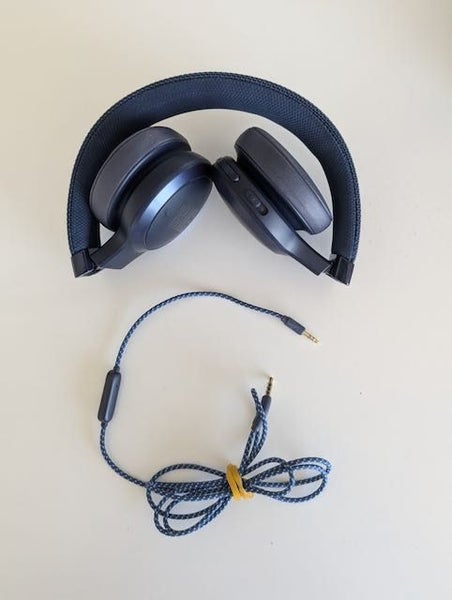 JBL Headphones Live 400BT Bluetooth and Wired Carousel 1