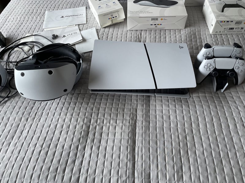 PS5 and VR2 both new Carousel 1
