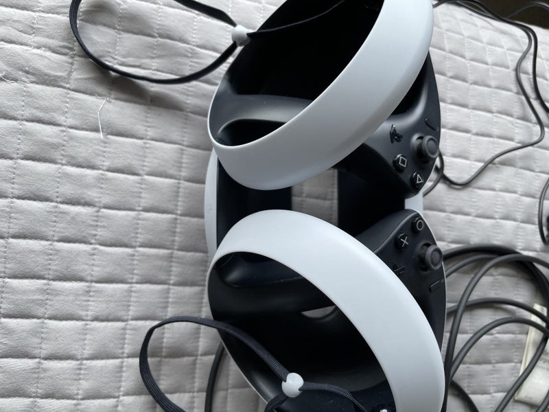 PS5 and VR2 both new63657090400642112