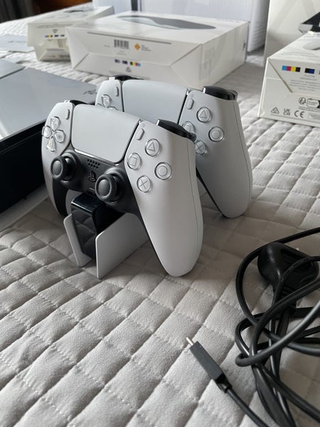 PS5 and VR2 both new63657090400642114