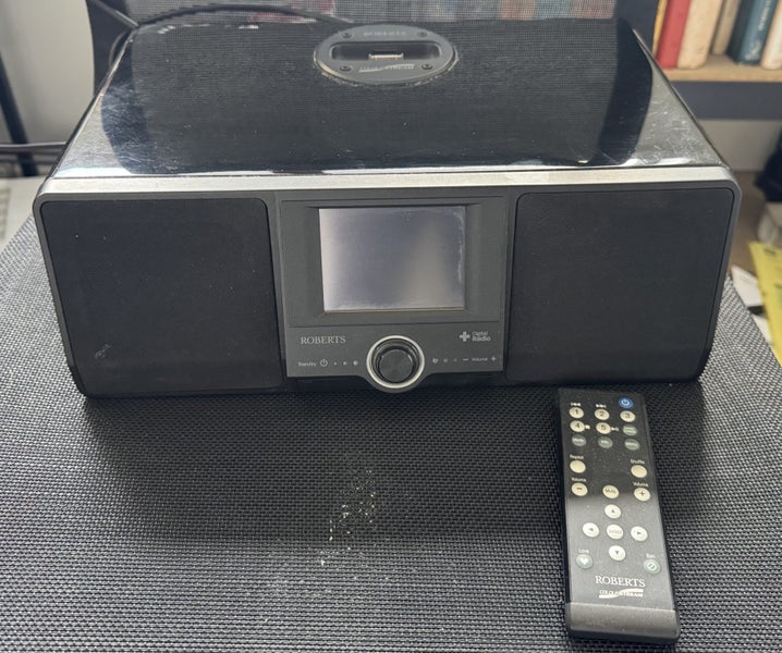 Roberts ColourStream DAB/Internet/FM radio Carousel 1