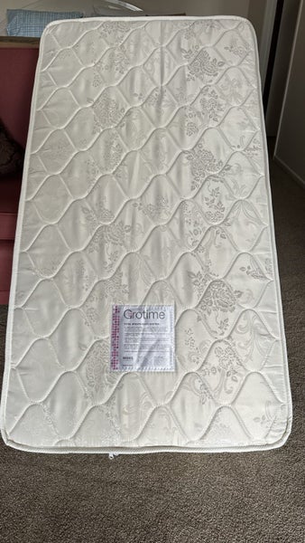Grotime cot mattress Carousel 1