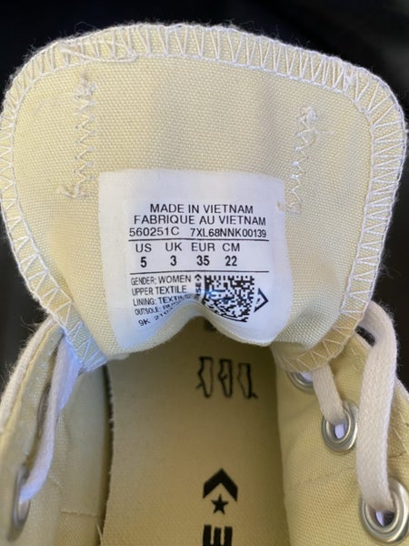 Women’s Converse Sneakers Carousel 4