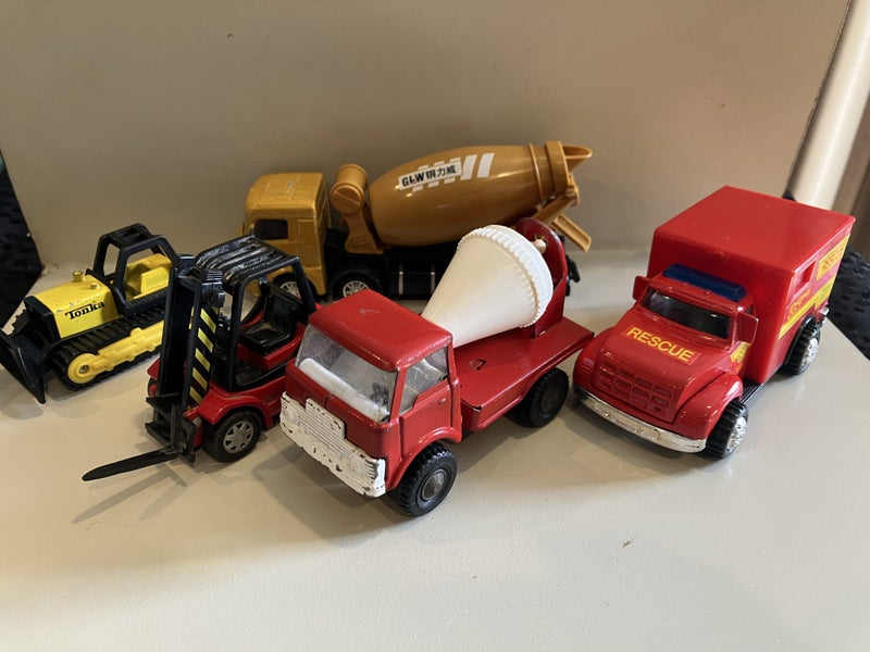 5 x Working Vehicles Carousel 1