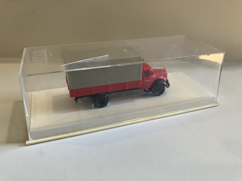 Brekina - Borgward B4500 Carousel 2