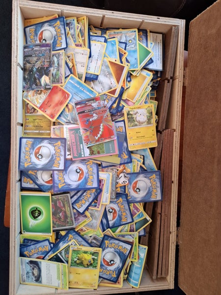Bulk Pokémon Cards Carousel 1