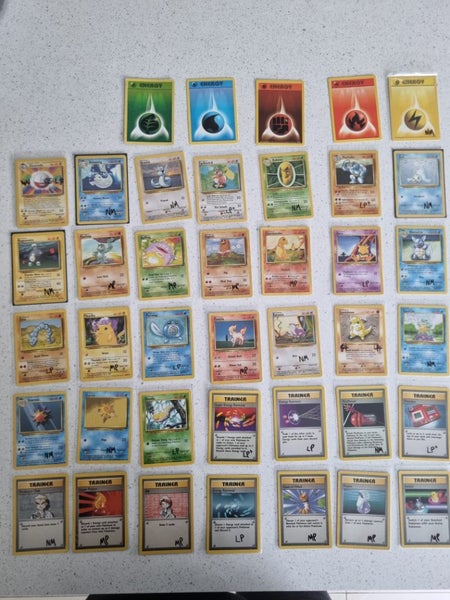 Pokémon cards base set unlimited 39/102 Carousel 1