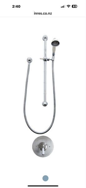 Perrin & Row slide shower set Carousel 3