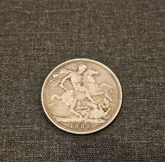 1889 Great British Crown .925 Silver - Victoria - St. George Slaying Dragon. Carousel 4
