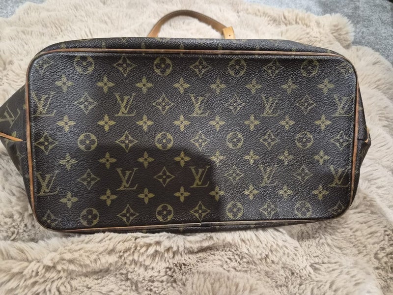 Authentic Louis Vuitton Handbag ONLY $1 RESERVE!63617150233217114