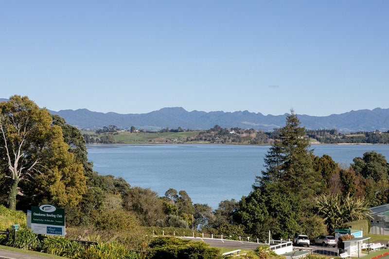 Image 1 of 40