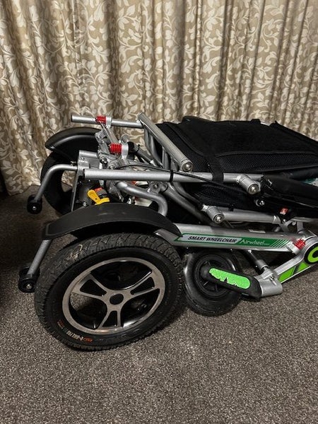 Electric Foldable Wheelchair Carousel 1