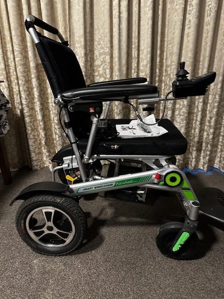 Electric Foldable Wheelchair Carousel 2