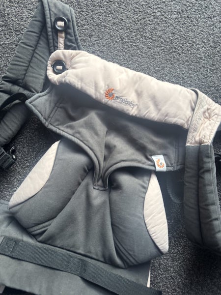 Ergobaby Four Position 360 Baby Carrier Carousel 2