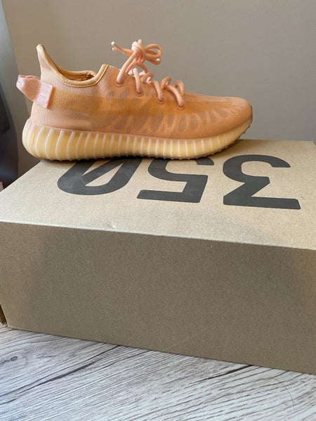 ADIDAS Yeezy Boost 350 V2 - Sz 863617151278595112