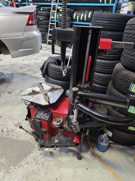 Auto master tyre machine / tyre Changer Carousel 2